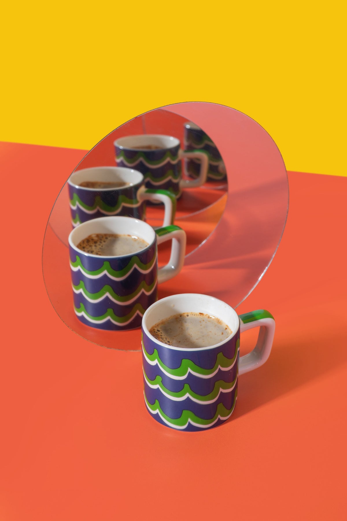 Filiżanka do espresso Cyan Tides La Cafetière – niebieska 120 ml – aranżacja