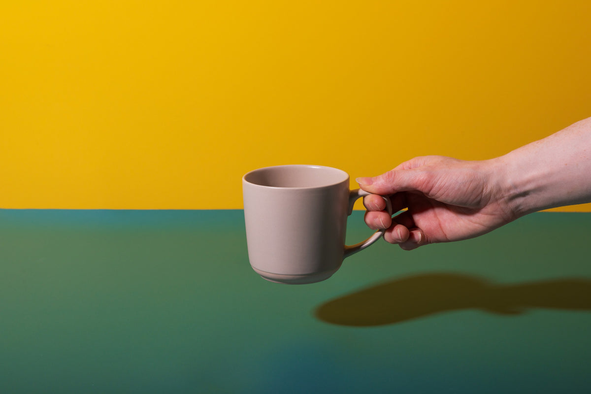 Kubek kamionkowy La Cafetière – latte, 350 ml – aranżacja