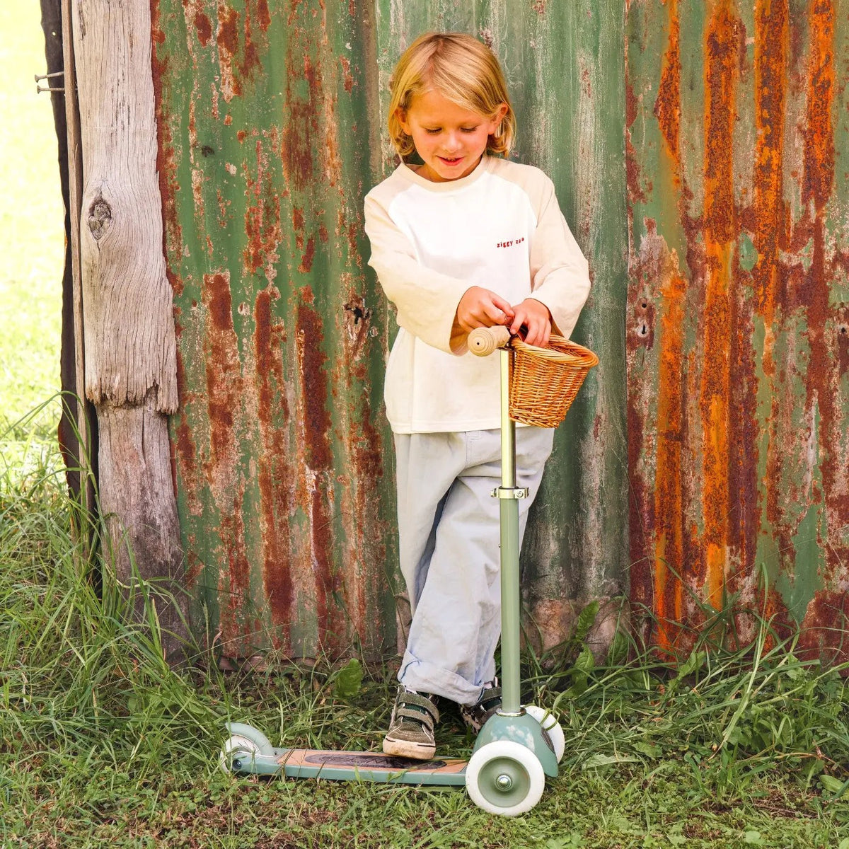 Banwood Hulajnoga Forest – zdjęcie aranżacyjne