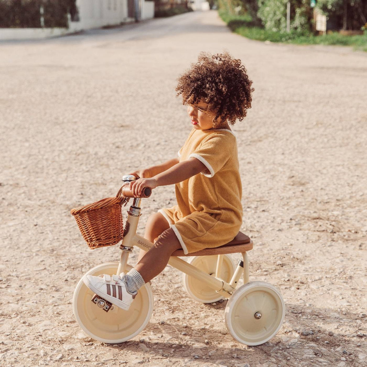 Banwood Rowerek trójkołowy Trike Cream – zdjęcie aranżacyjne