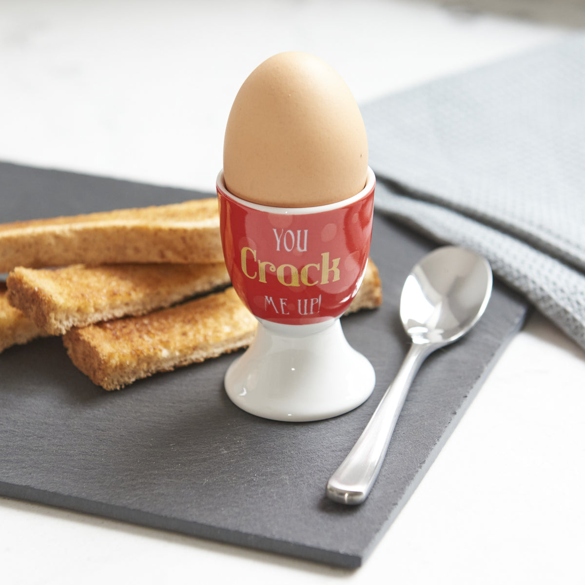Kieliszki na jajko „You crack me up” Kitchen Craft – zestaw 4 szt. – aranżacja