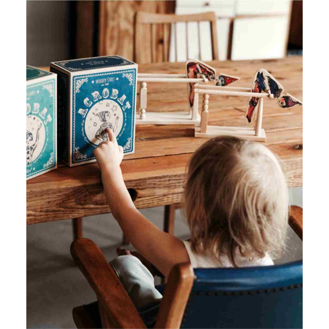 Drewniana zabawka Akrobata Dziewczynka Wooden Story – zdjęcie 5