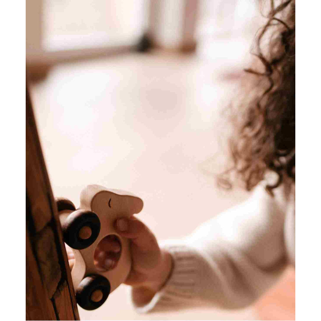 Drewniana zabawka na kółkach Królik Wooden Story – zdjęcie 4