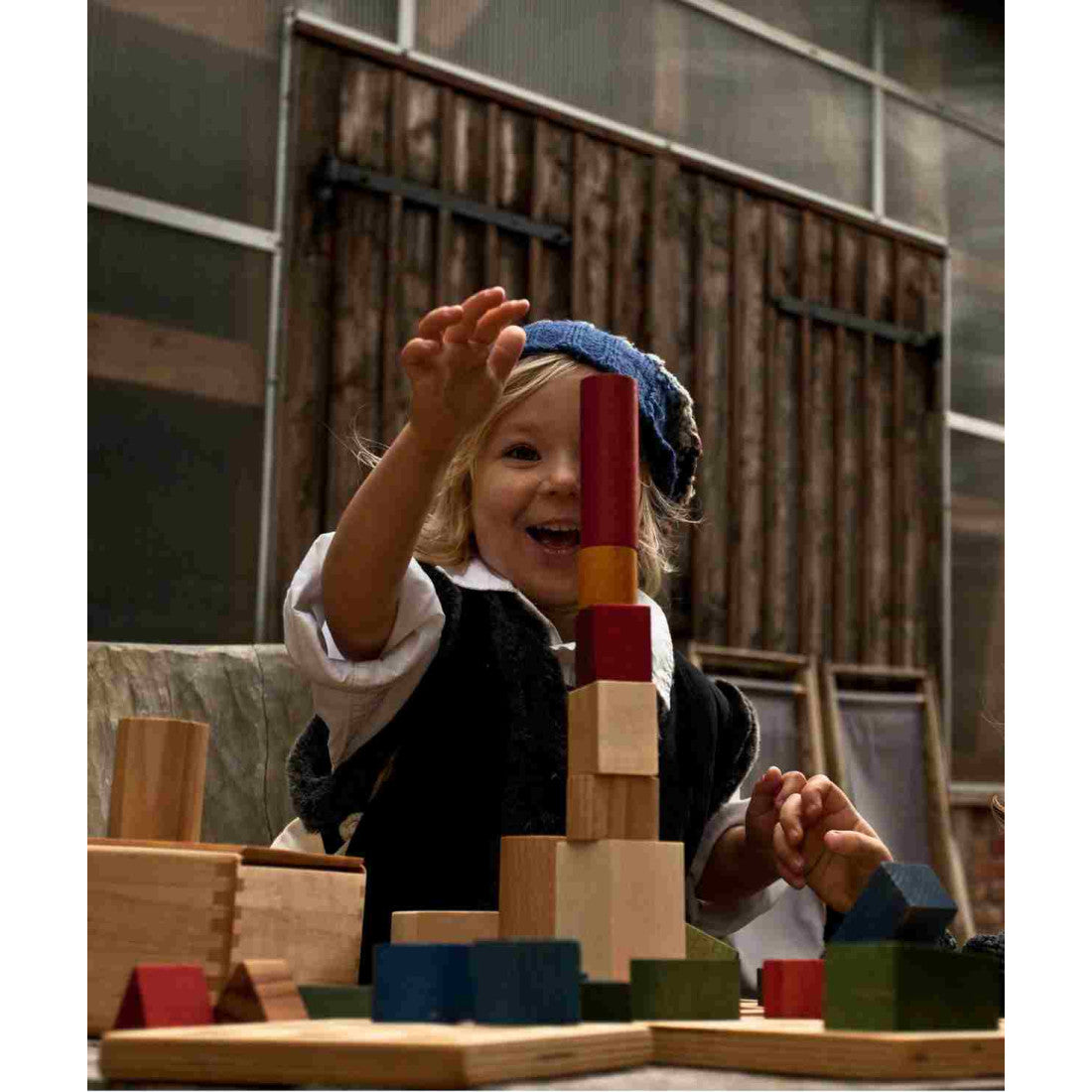 Drewniane klocki w skrzynce Wooden Story – barwa zimna, 30 el. – zdjęcie 3