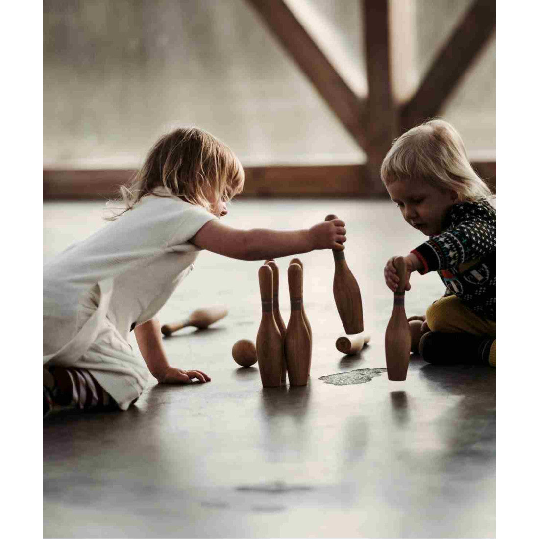 Drewniane kręgle Wooden Story – naturalne, 10 szt. – zdjęcie 4