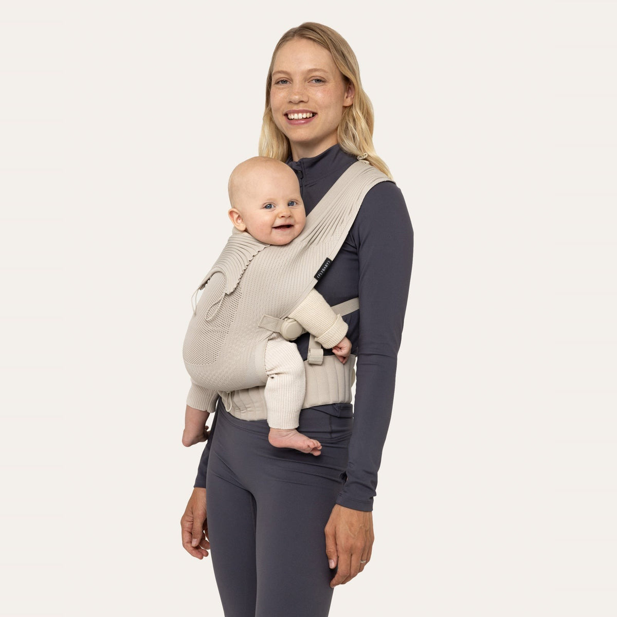 Nosidełko Flybaby All Cream – kremowa dzianina 3D, kremowe taśmy i klamry