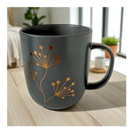 Kubek porcelanowy Czyste Złoto PPD – ciemnoszary, złota gałązka, 400 ml – zdjęcie 4