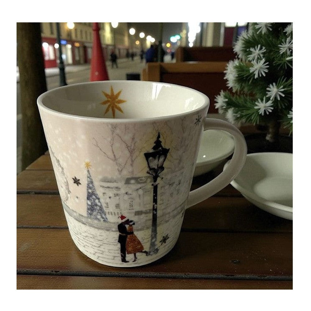 Kubek porcelanowy Świąteczne Uczucie PPD – zimowa scena, 400 ml – zdjęcie 2