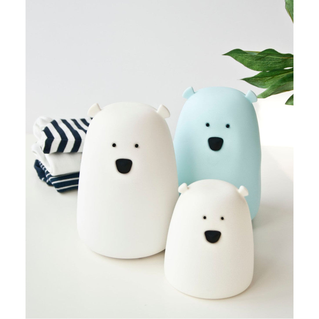 Lampka nocna Miś Mały Rabbit & Friends – biała – zdjęcie 4