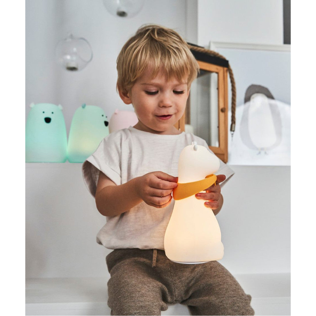 Lampka nocna Żyrafa Rabbit & Friends – biała – zdjęcie 5