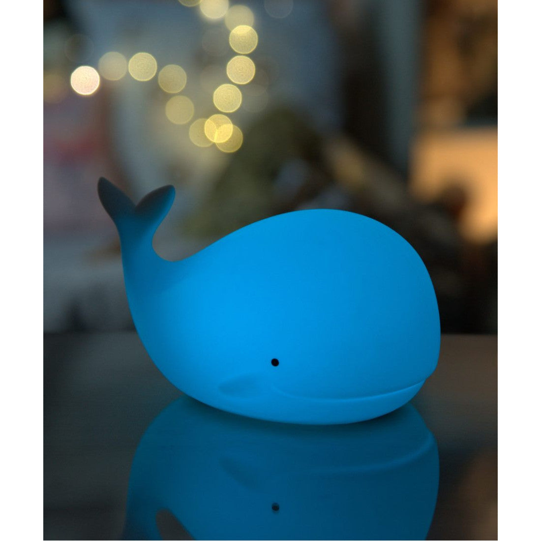 Lampka nocna Wieloryb z pilotem Rabbit & Friends – biała – zdjęcie 6