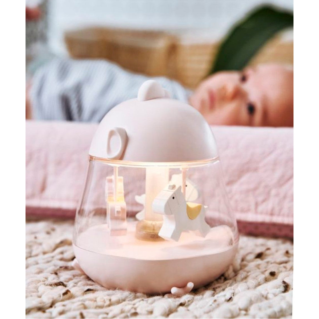 Lampka nocna Kurczaczek z pozytywką Rabbit & Friends – różowa – zdjęcie 3