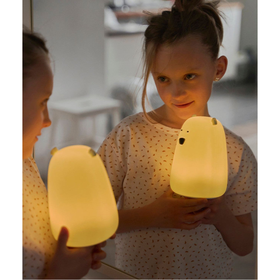 Lampka nocna Miś Duży Rabbit & Friends – szałwiowa – zdjęcie 2