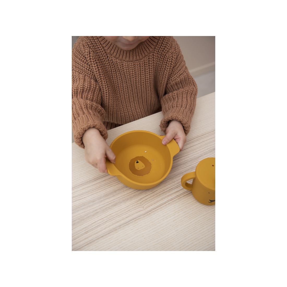 Miseczka silikonowa Lew Trixie – 15 cm – zdjęcie 3