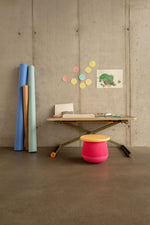 Stapelstein® Dynamic Small flowers przy biurku