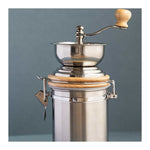Ręczny młynek do kawy La Cafetière – srebrny, stal i drewno – zdjęcie 3