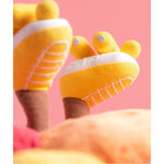 Maskotka Jellycat Amuseables – Słoneczko na Wrotkach 30 cm, zbliżenie na wrotki