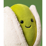Maskotka Jellycat Amuseables – Pistacja 14 cm, zbliżenie na buzię
